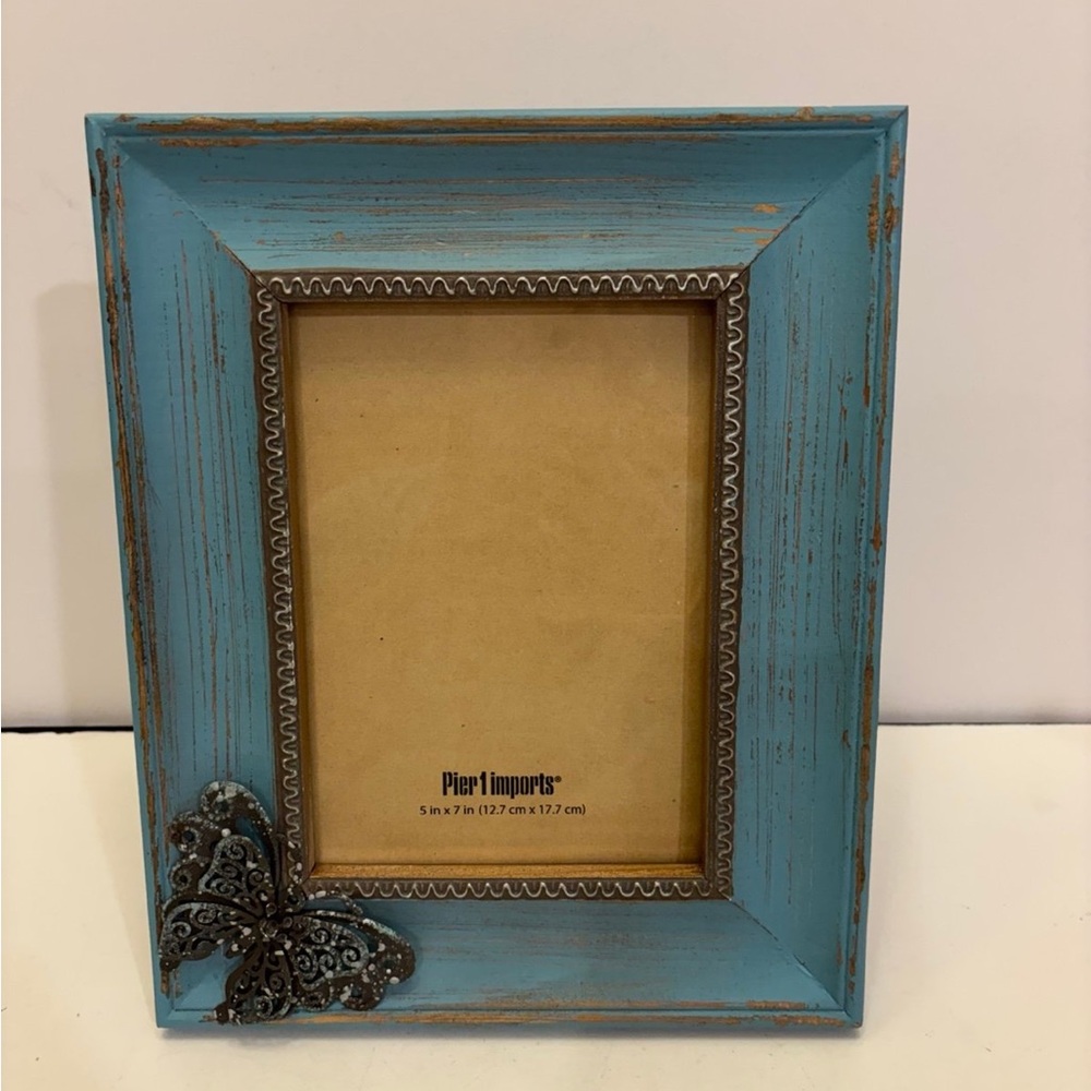Pier 1 Imports Country Wood blue frame Metal butterbutterfl Holds 5 x 7" Picture